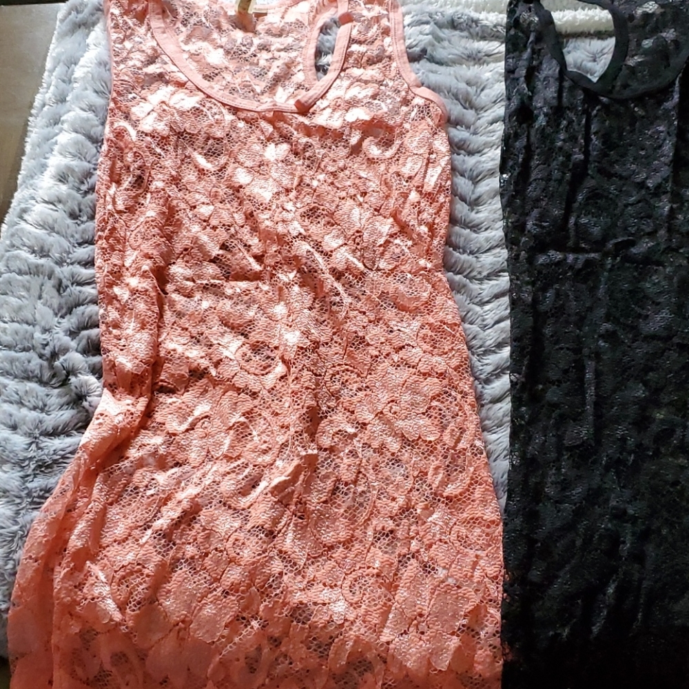 Peach floral lace tank